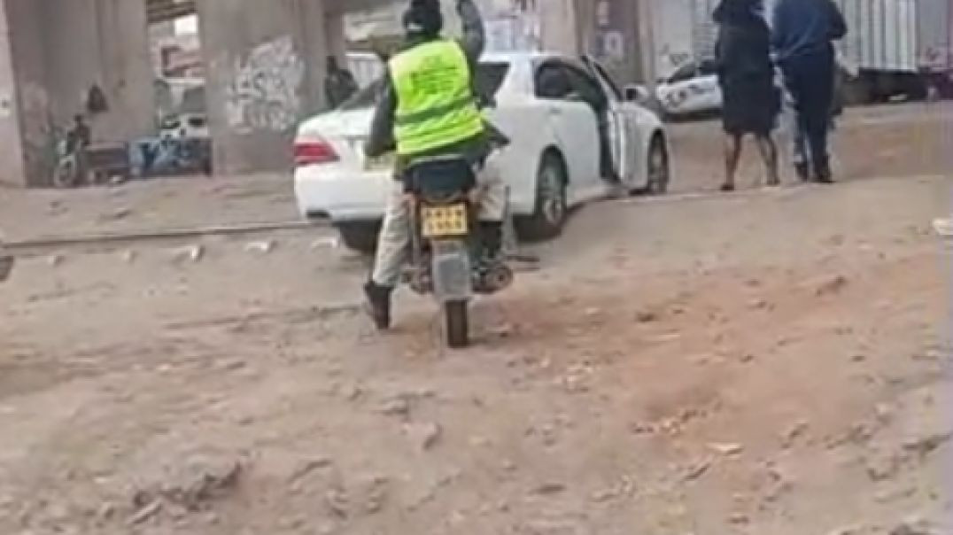 ⁣Train nearly hit car